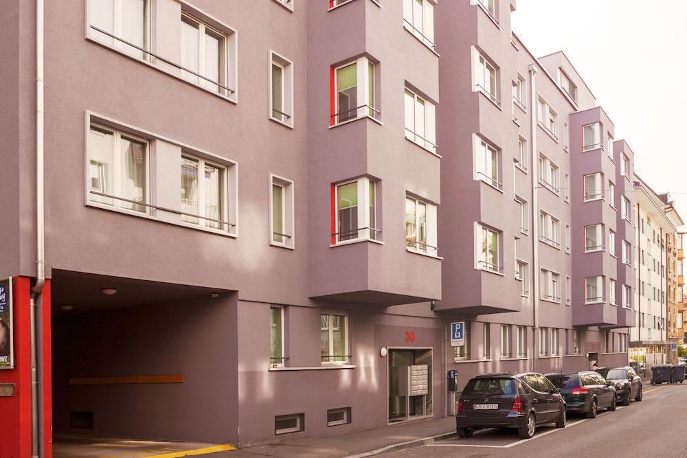 Ema House Serviced Apartments Seefeld ซูริก ภายนอก รูปภาพ